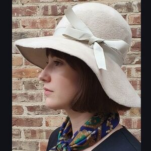 Elegant Cream Wide-Brim Hat with Ribbon